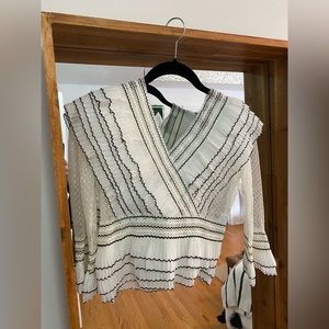 Akira Black and White Three Quarter Sleeve Top Size S - New with Tags